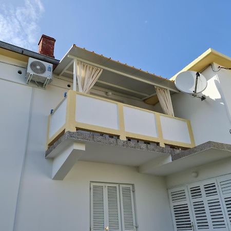 Apartmani I Sobe Jusic Раб Екстер'єр фото