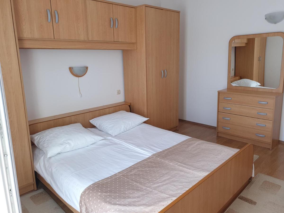 Apartmani I Sobe Jusic Раб Екстер'єр фото