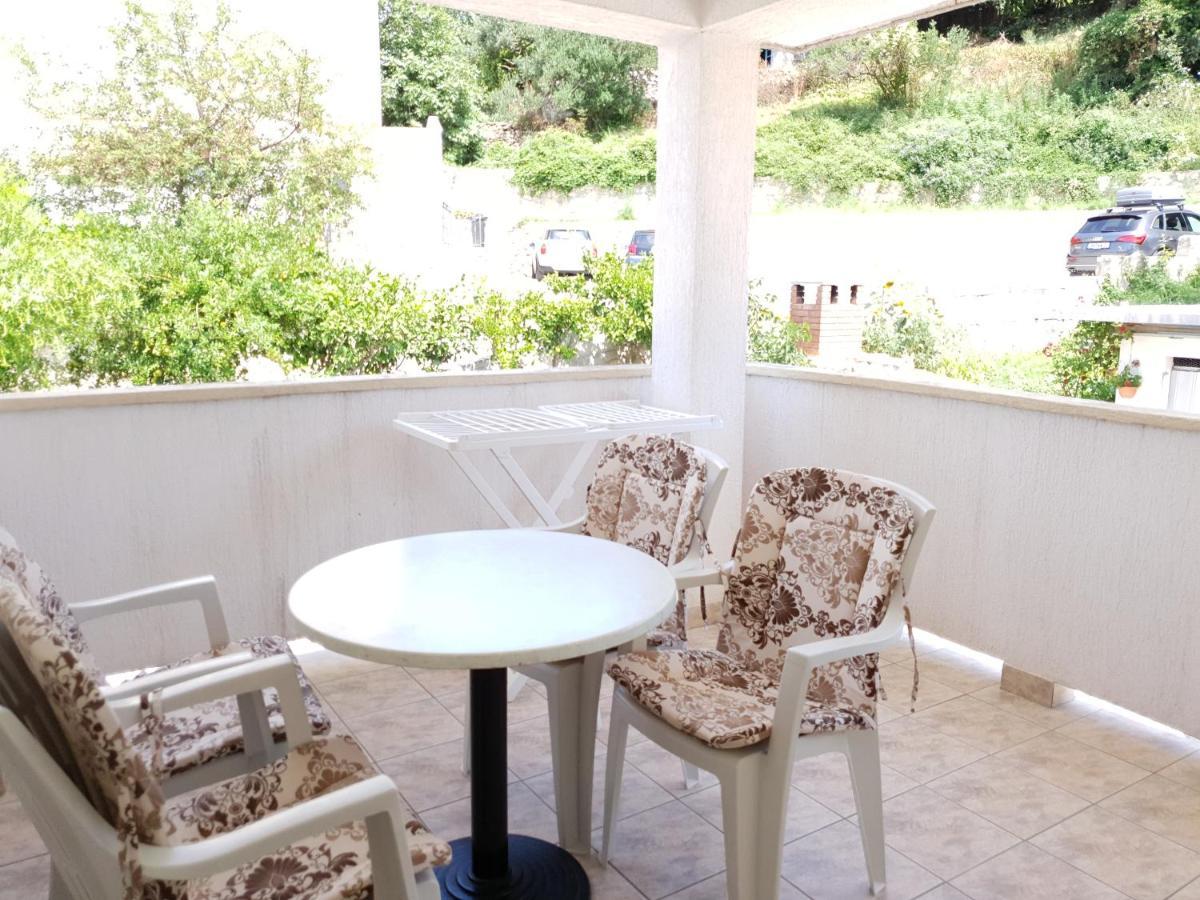 Apartmani I Sobe Jusic Раб Екстер'єр фото