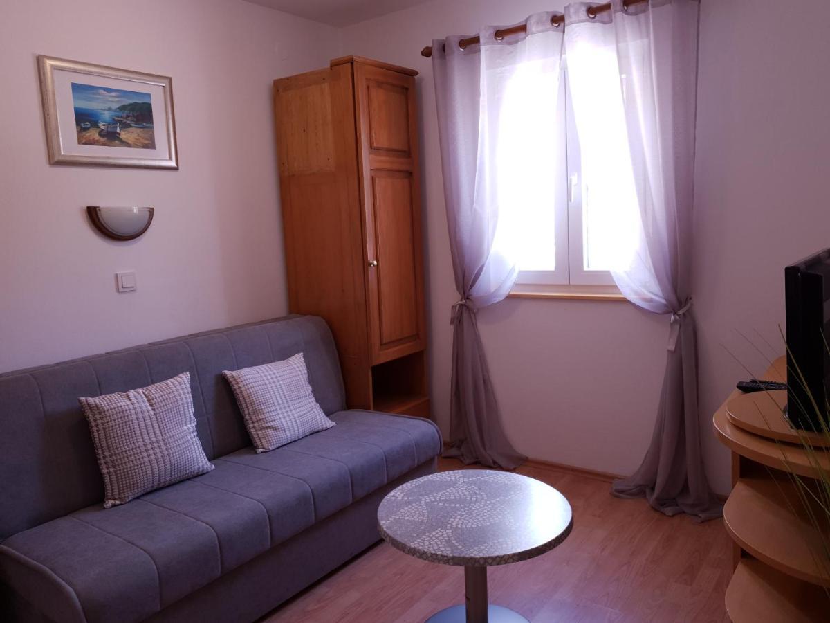 Apartmani I Sobe Jusic Раб Екстер'єр фото